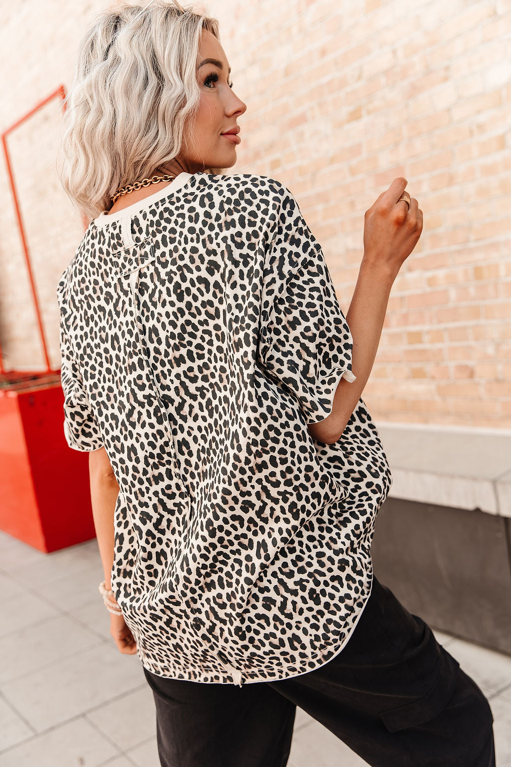Boyfriend Tee - Layover Leopard