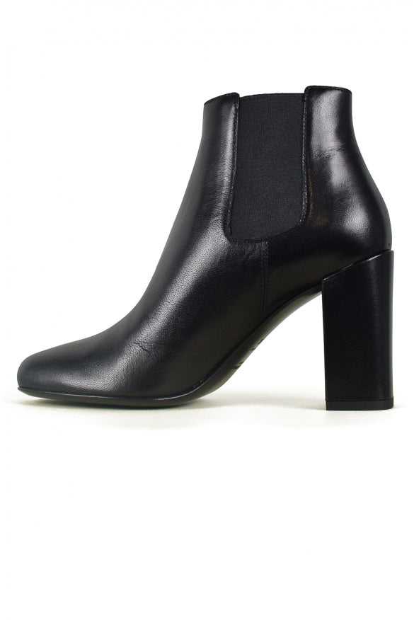 Saint Laurent Women Chelsea Babies 90 Boots