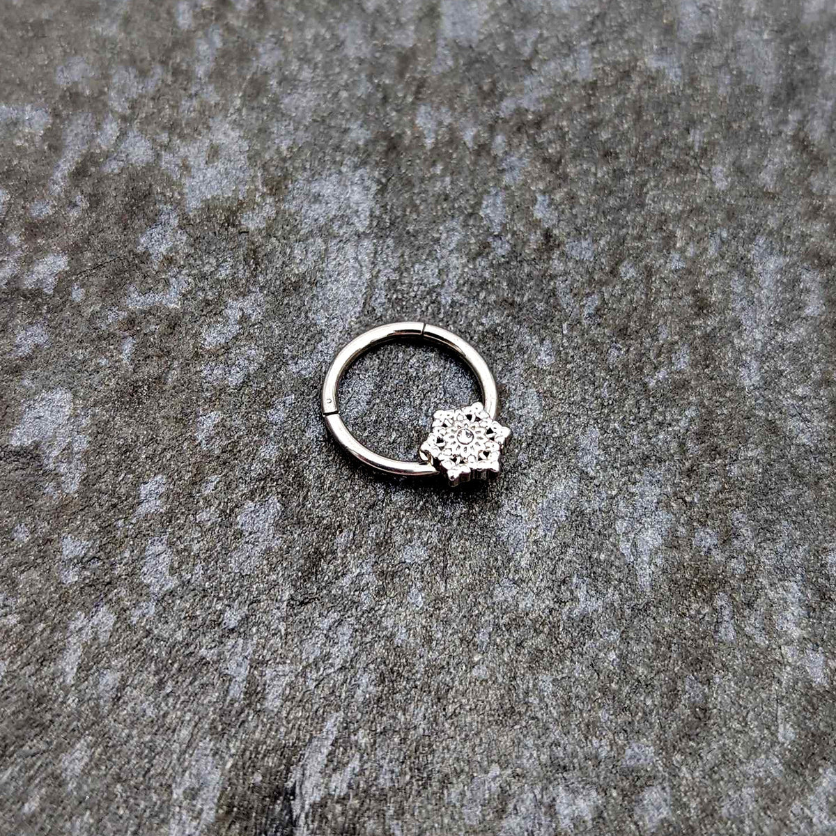 16G 3/8 Clear Gem Filigree Winter Snowflake Hinged Segment Ring