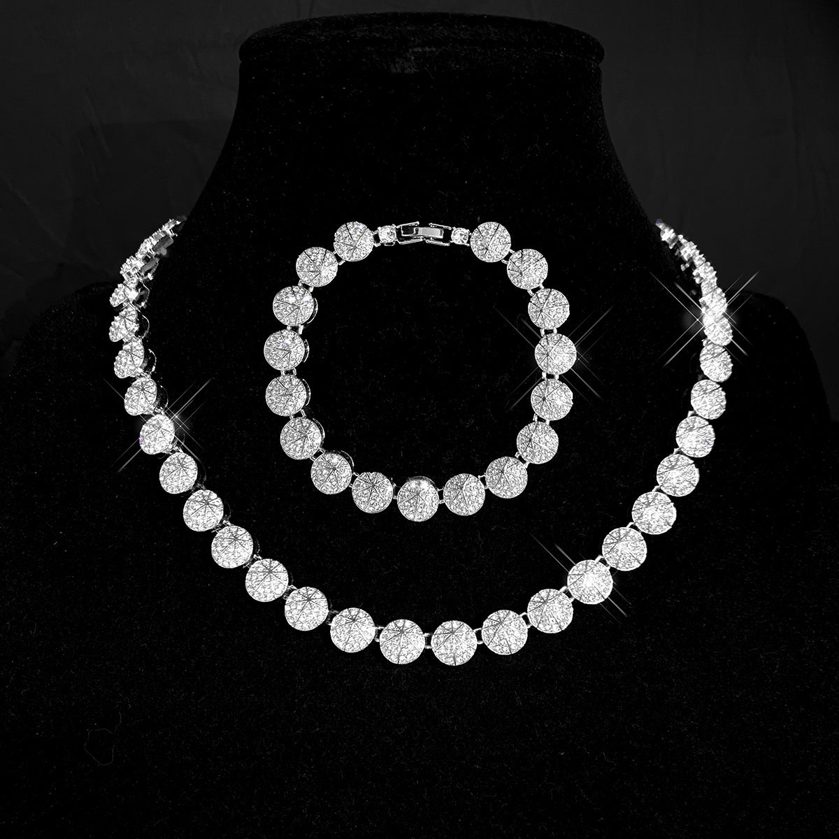 Glimmer Link Chain Set
