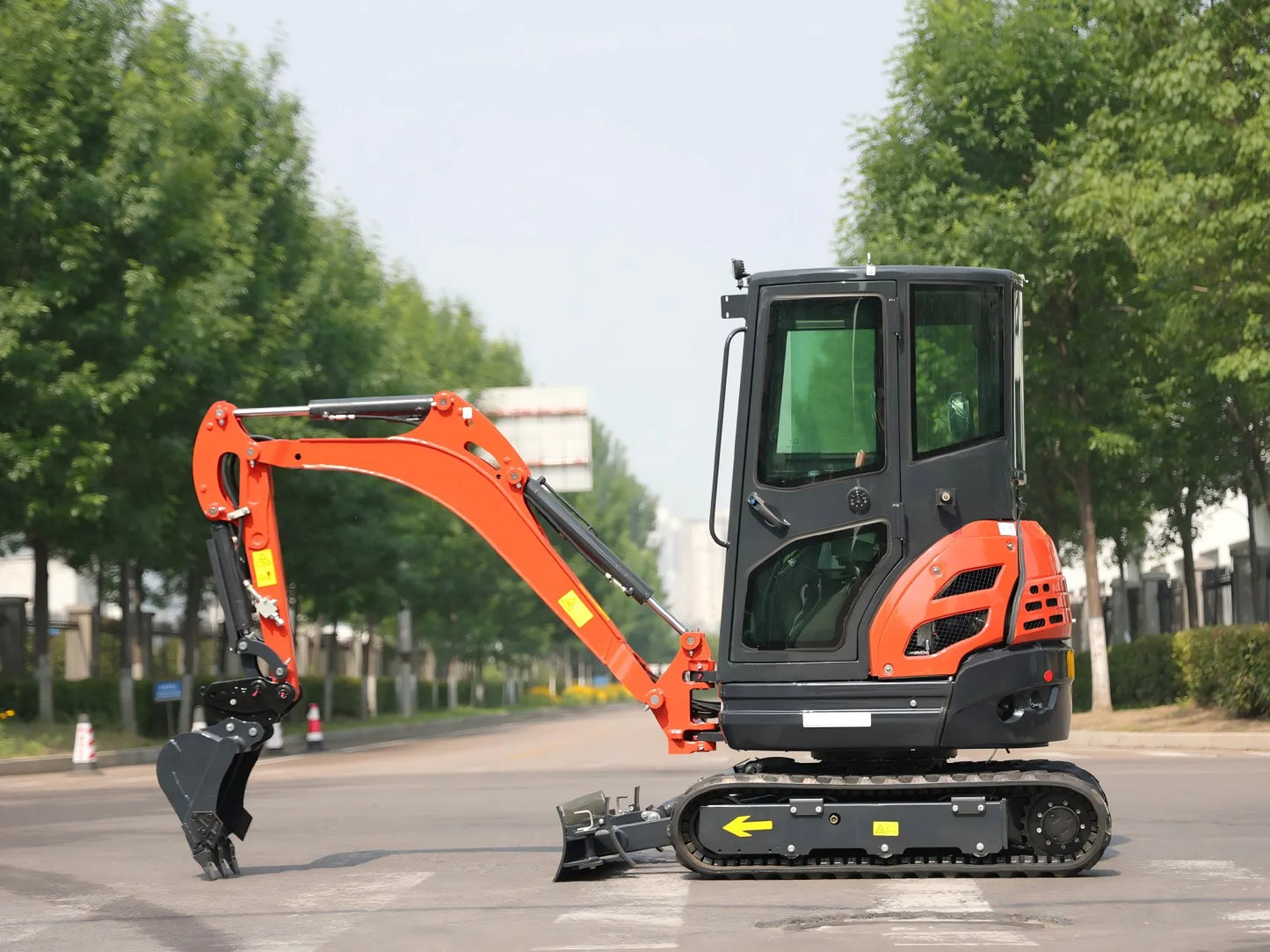 Mini Excavator 2 ton 2.5 ton Free Shipping CE Mini Bagger Mini Digger Kubota Engine Customized Crawler Farm Excavators Garden
