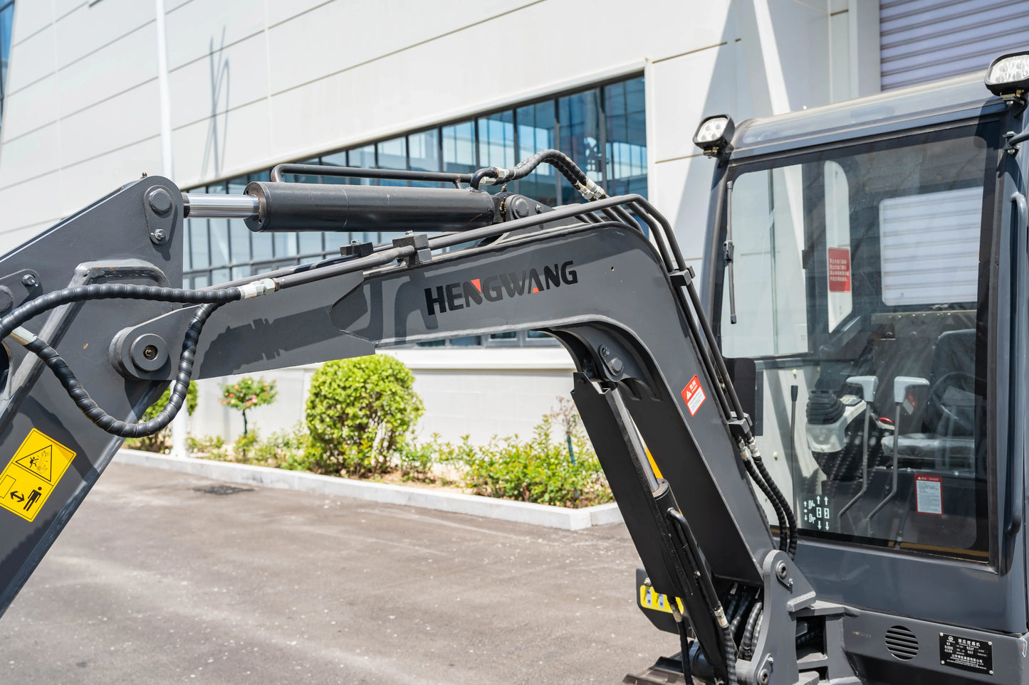 2.5 Ton Mini Excavator Diesel Hydraulic Excavators Tractor 2.5t Mini Bagger Small Excavator Digger Multifunctional Machinery