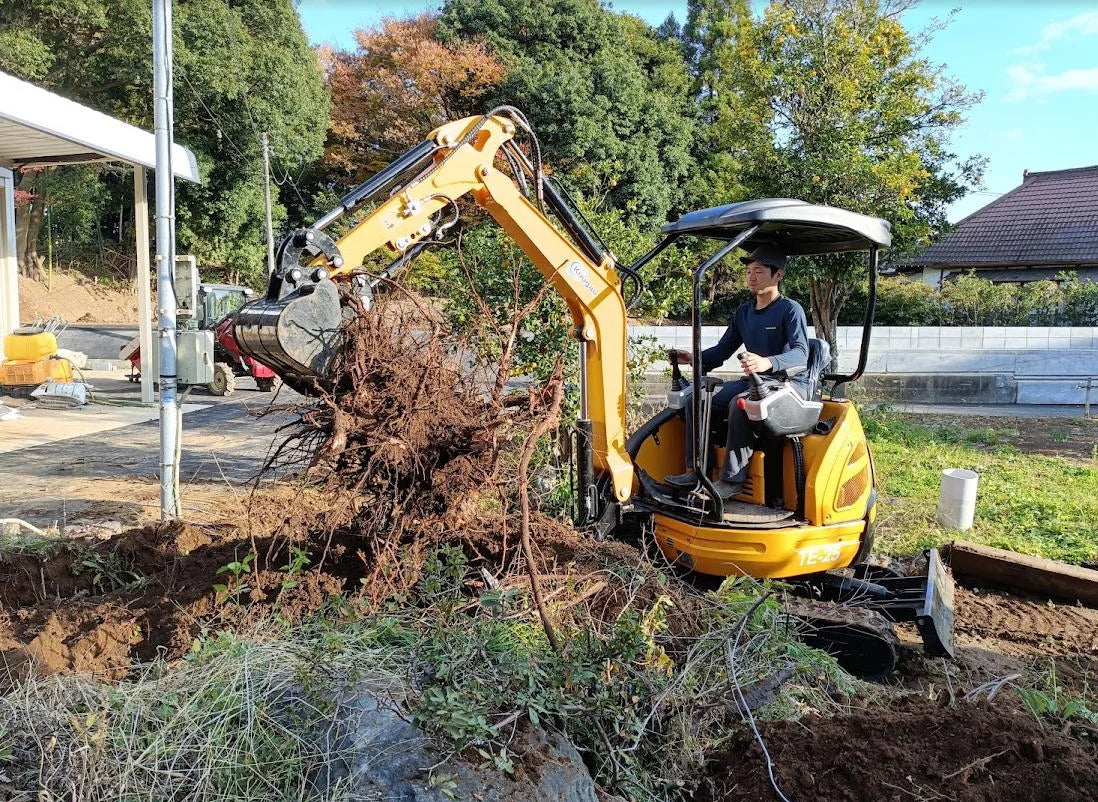 Mini Excavator 2 ton 2.5 ton Free Shipping CE Mini Bagger Mini Digger Kubota Engine Customized Crawler Farm Excavators Garden