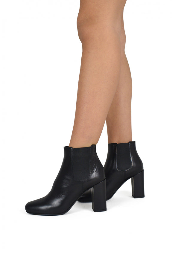 Saint Laurent Women Chelsea Babies 90 Boots