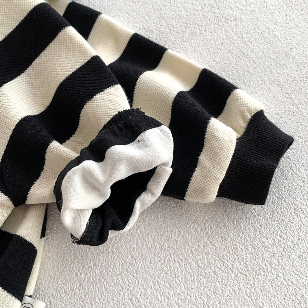 Autumn Arrival Baby Unisex Long Sleeves Striped and Letters Pattern